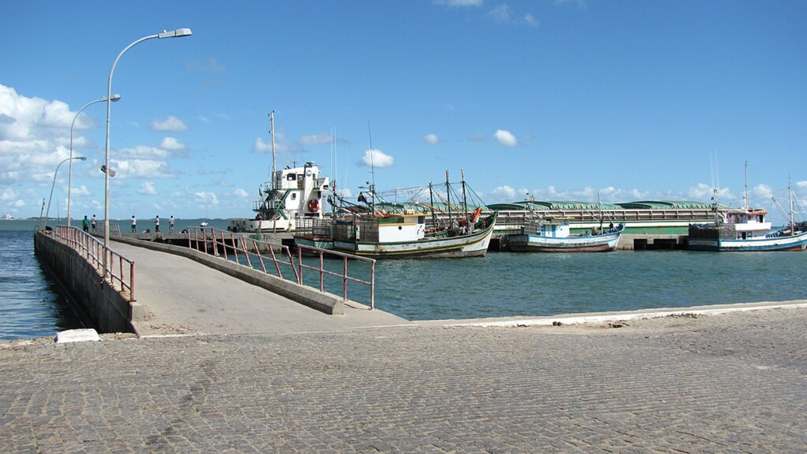Travessia por balsa entre Rio Grande e São José do Norte, na Lagoa dos Patos, ponto onde deverá ser construída a futura ponte que conectará as duas margens e facilitará o escoamento portuário e o comércio exterior gaúcho.